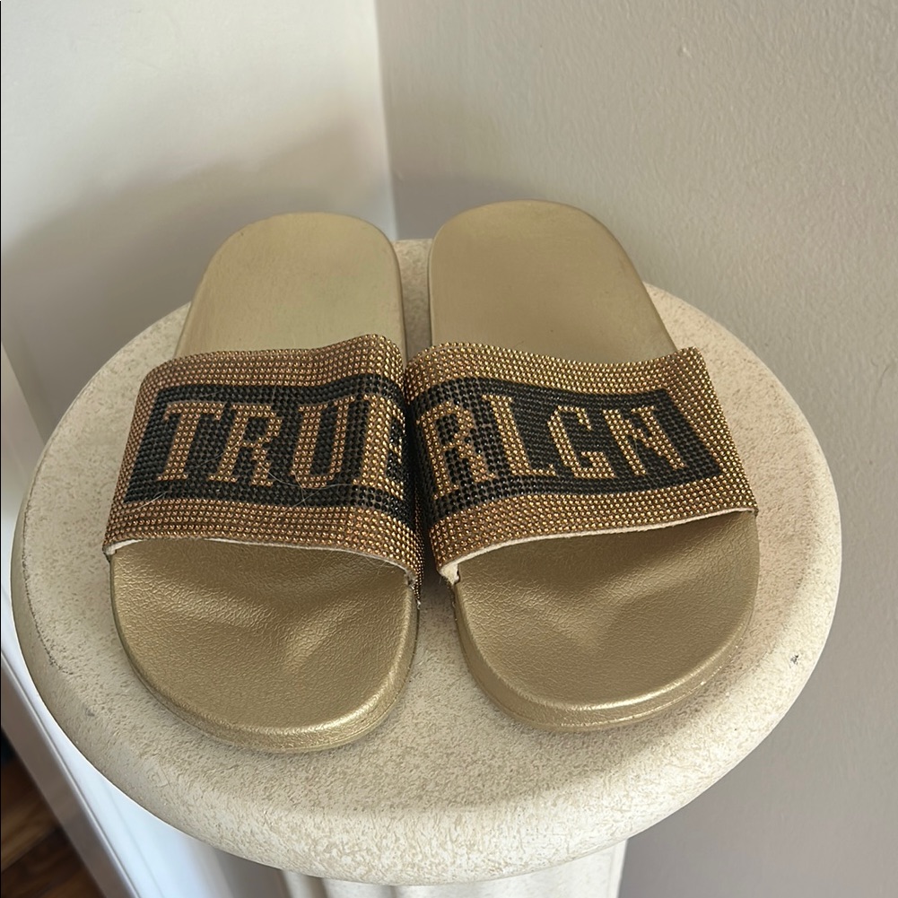 Womens True Religion Metallic Gold Slides Sz 8